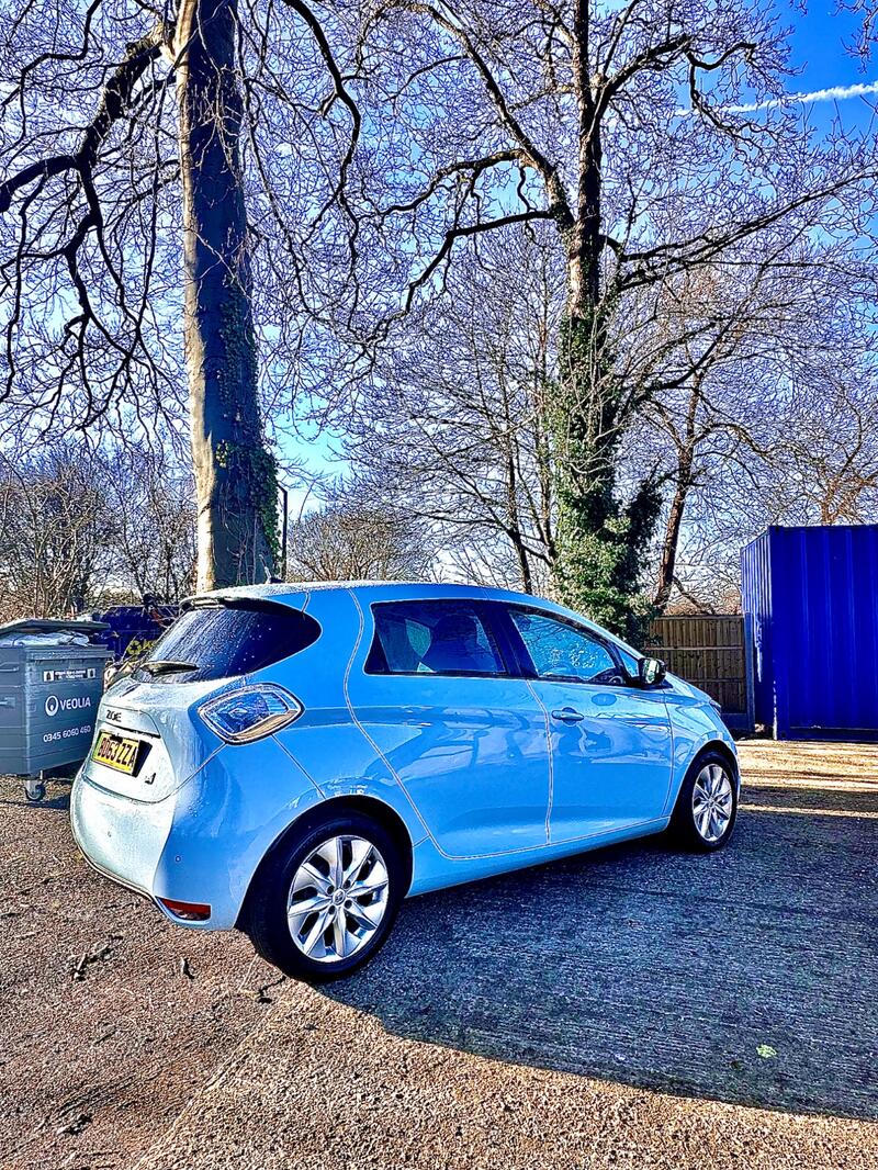 RENAULT ZOE
