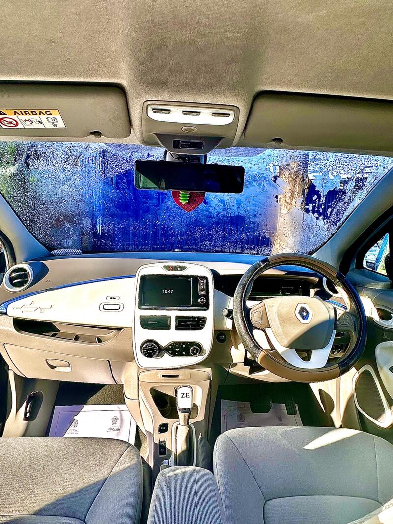 RENAULT ZOE