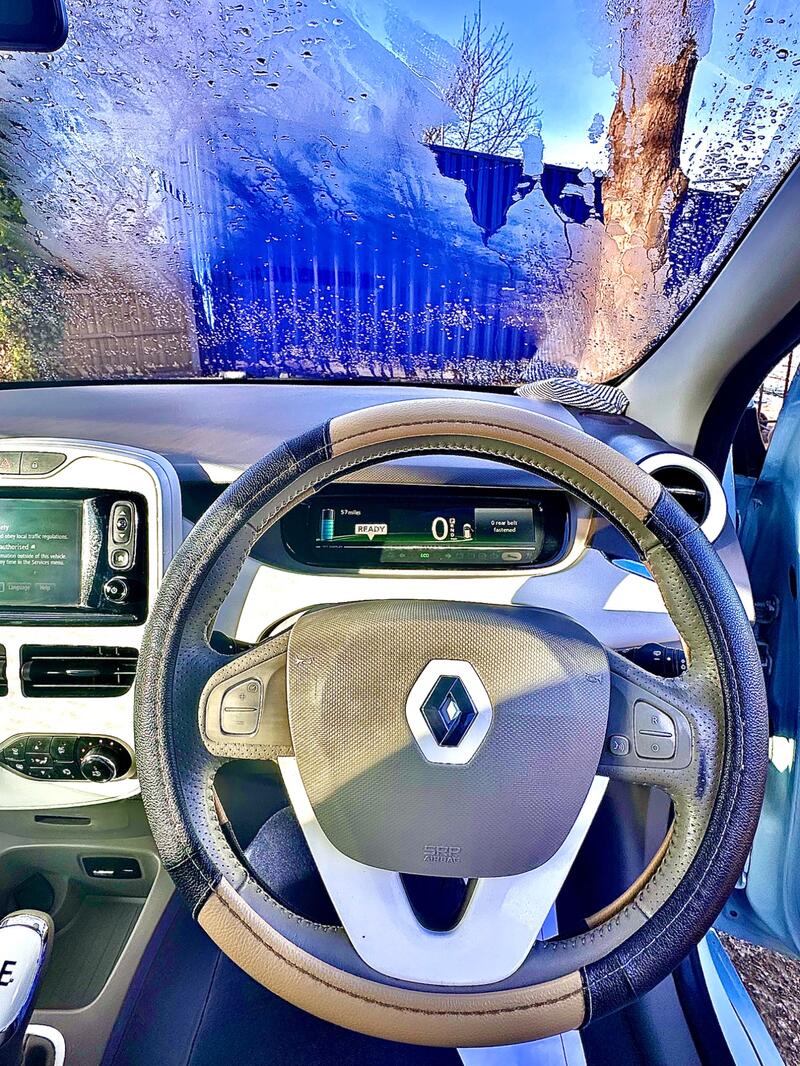 RENAULT ZOE