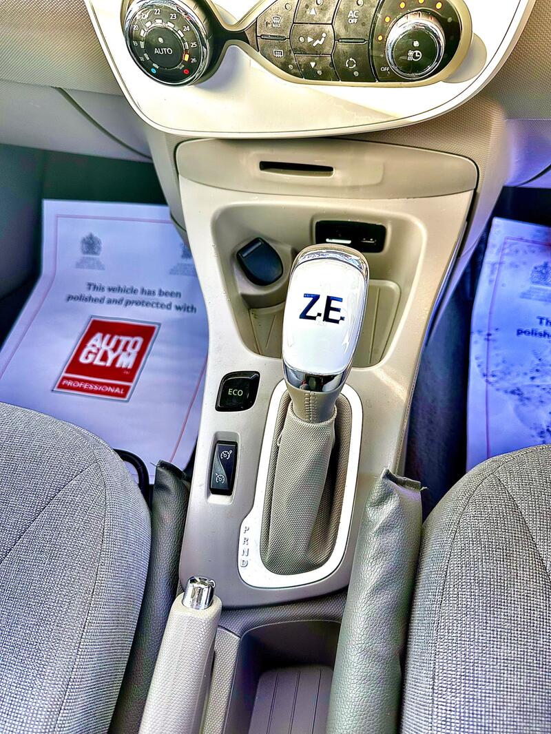 RENAULT ZOE